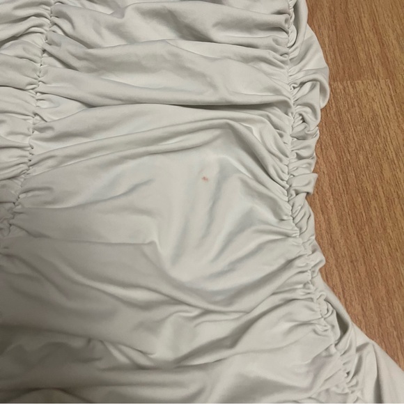 ✨ Meshki Meshelle Dress ✨ - Picture 5 of 5